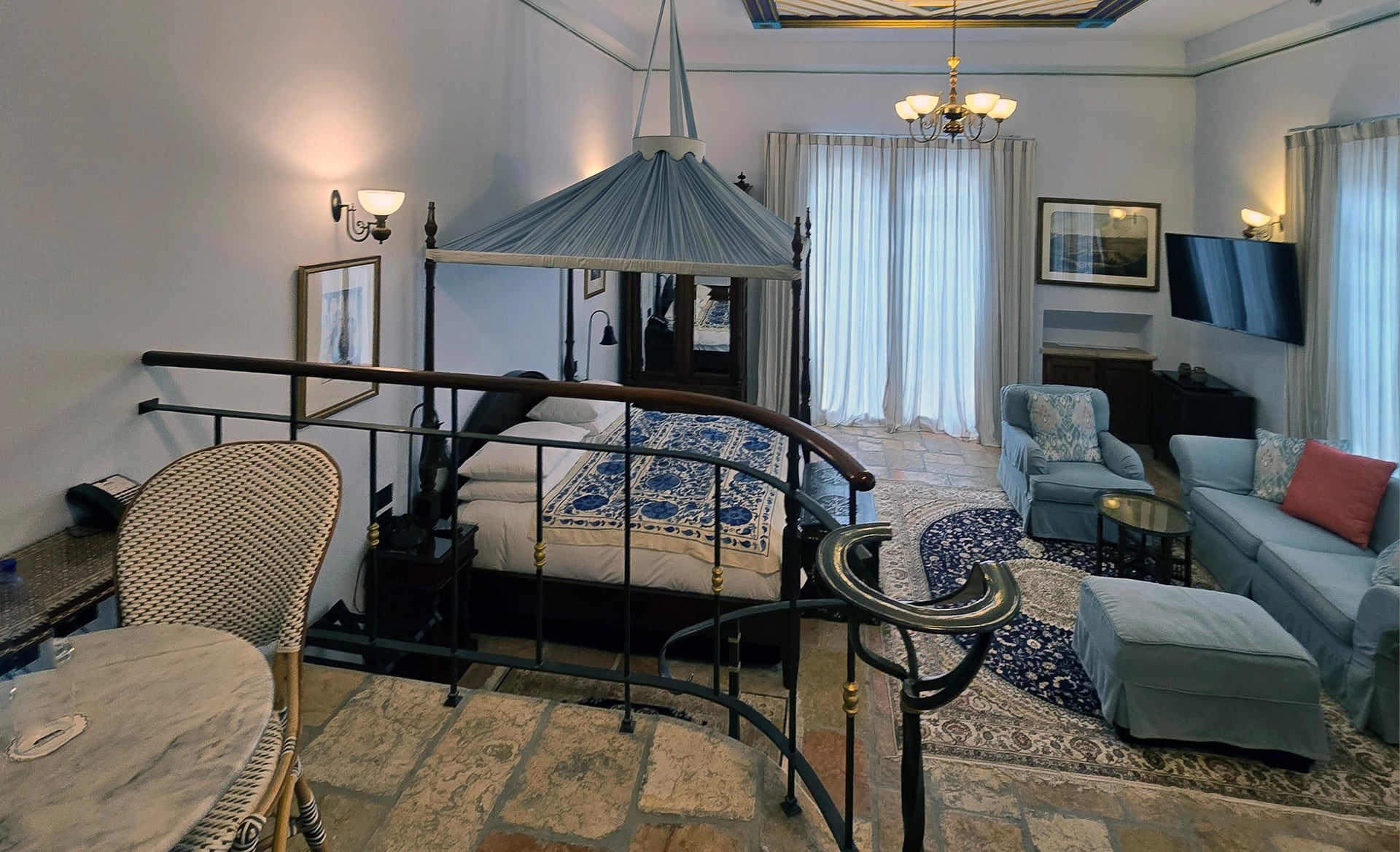 American Colony · guest room