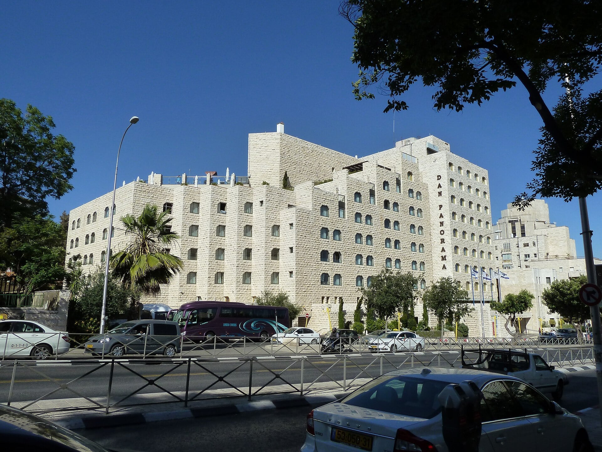 دان بانوراما القدس · الواجهة الخارجية