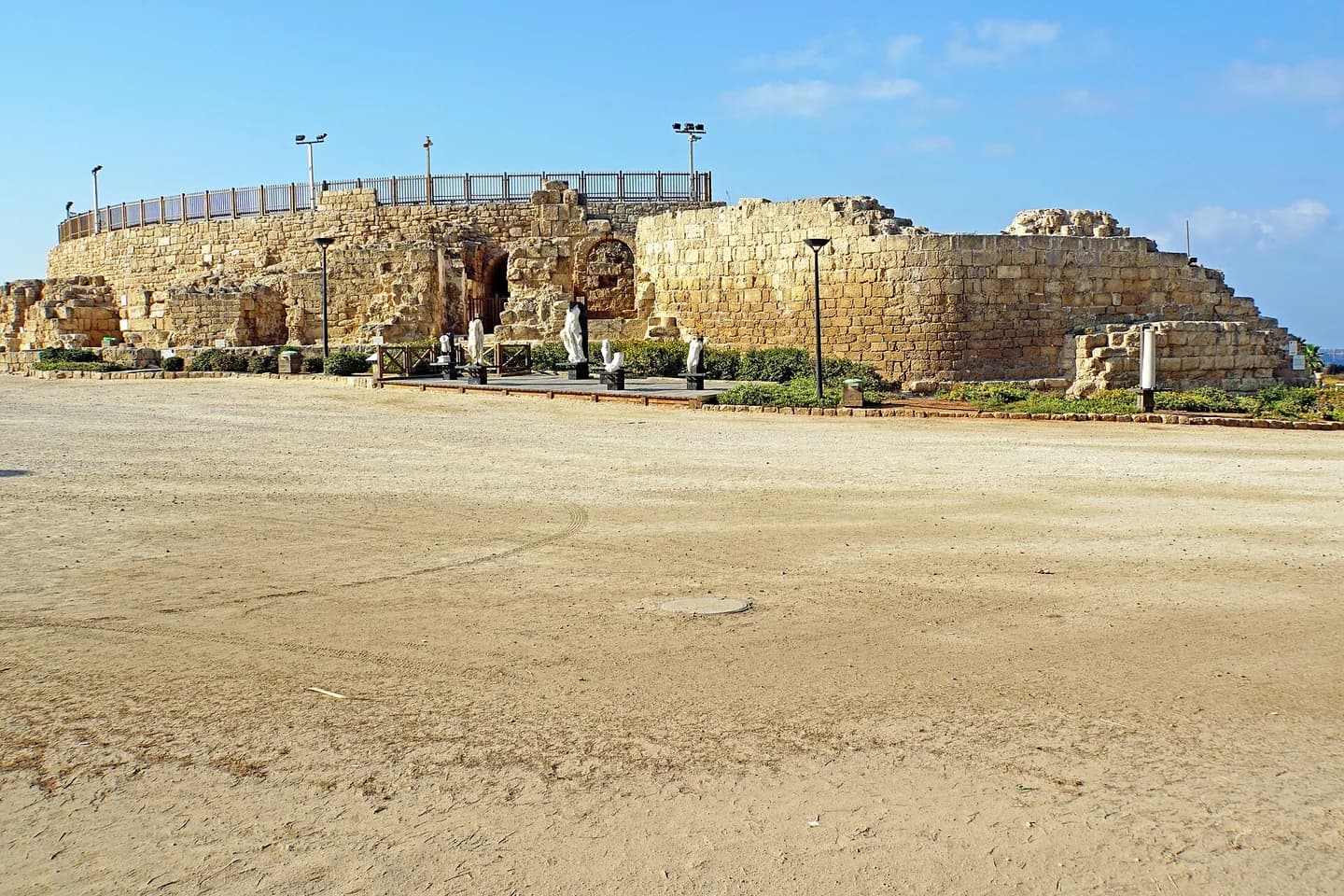 آثار قيسارية