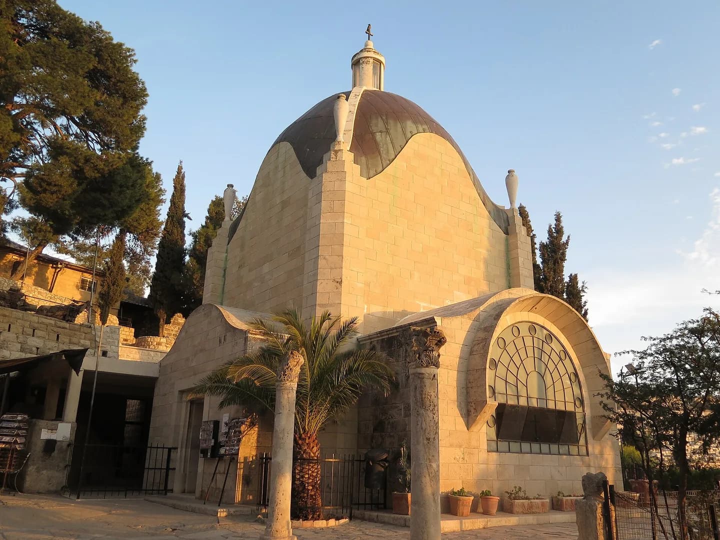 كنيسة بكاء الرب على جبل الزيتون